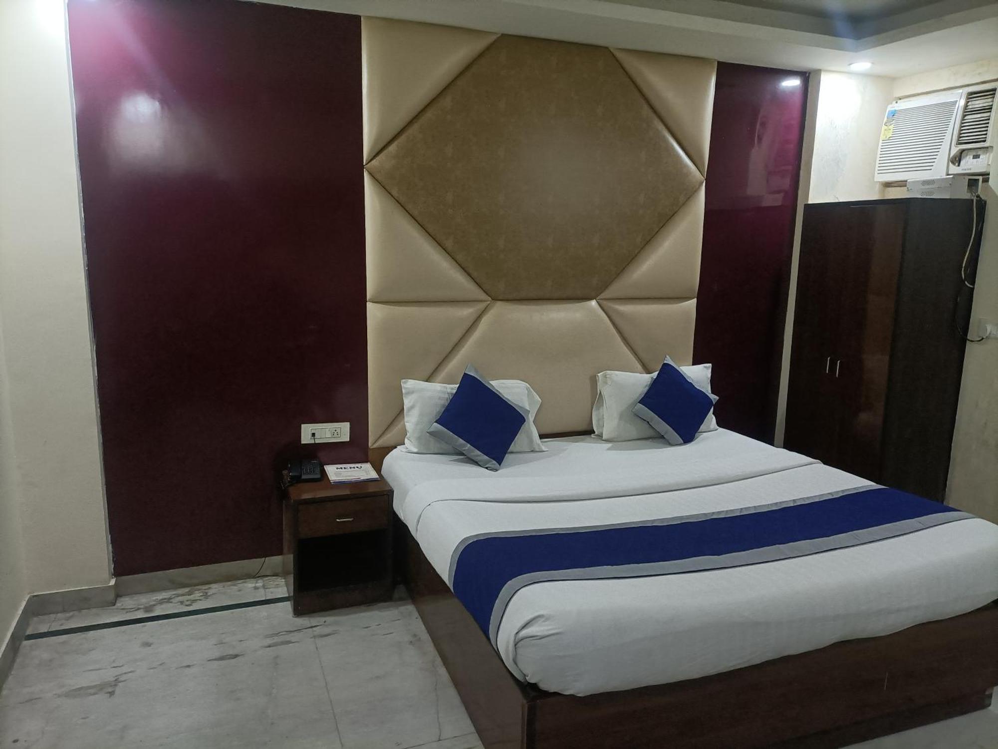 Hotel Ringer New Delhi Exterior photo