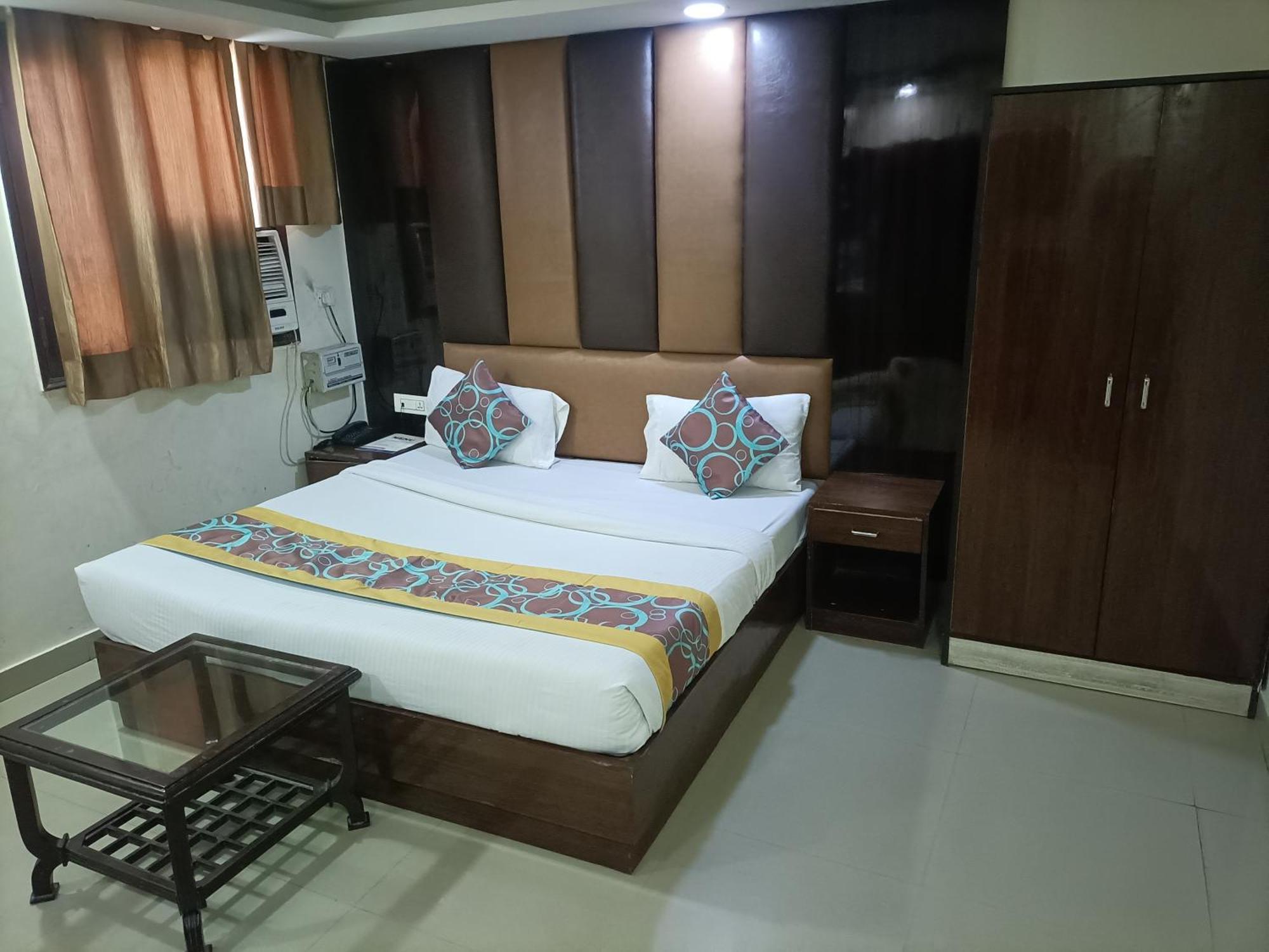 Hotel Ringer New Delhi Exterior photo